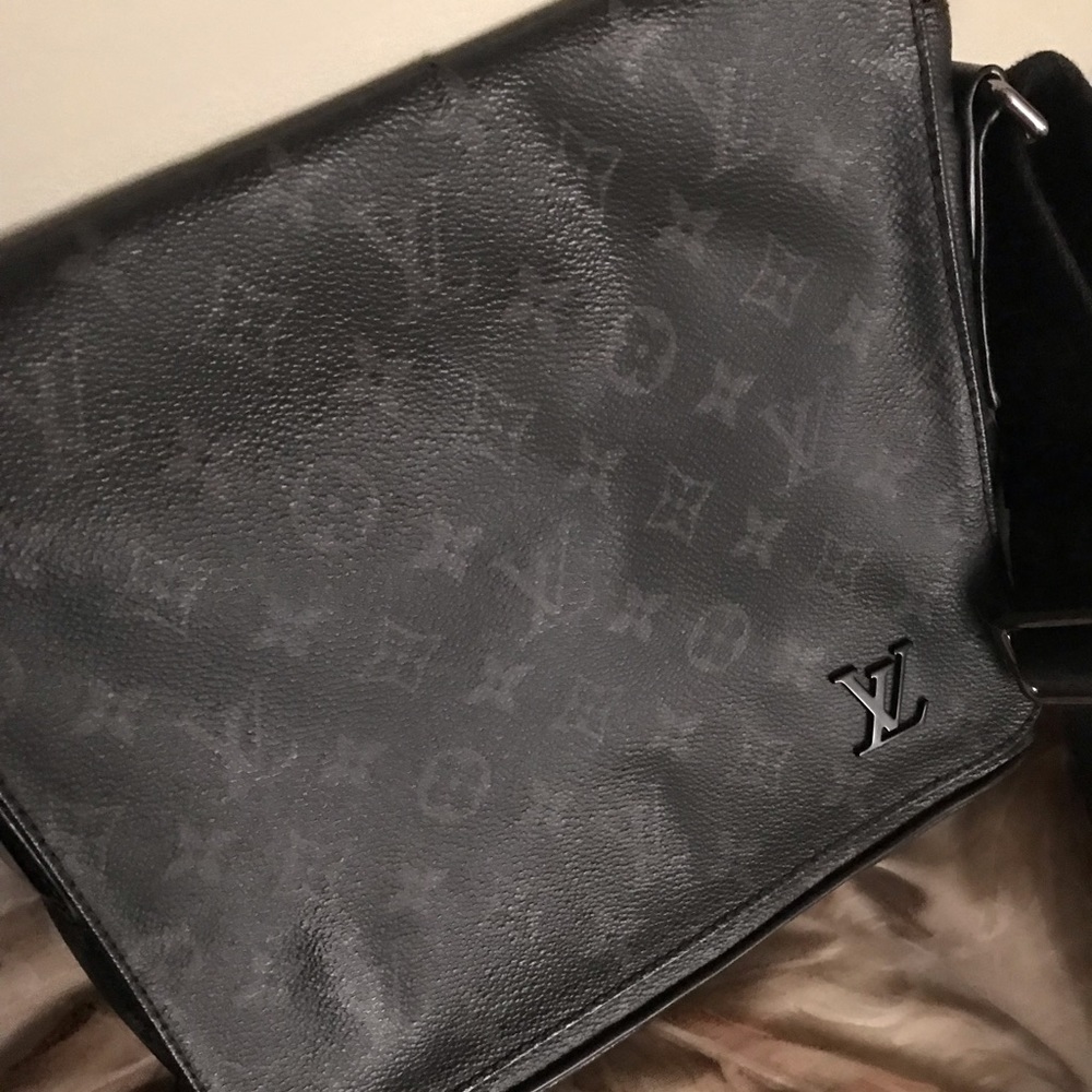 Louis Vuitton District MM